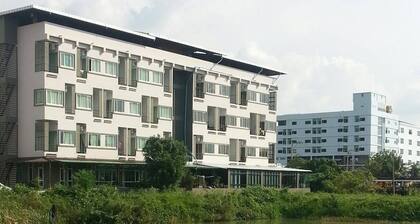 One Bedroom Apartment in Nonthaburi