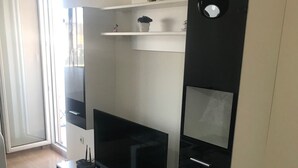 Apartment (Ul cetinjski put, ul 2 bb) | Living area - LUX Apartments Podgorica III (Podgorica)