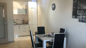 Apartment (Ul cetinjski put, ul 2 bb) | In-room dining - LUX Apartments Podgorica III (Podgorica)