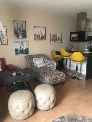 Appartement (Ul Radoja Dakica lamela 5/3) | Coin séjour | Télévision à écran plat