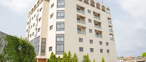 Fachada de la propiedad