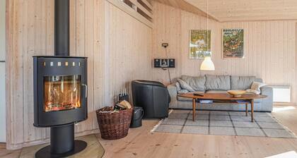 Awesome home in Fjerritslev with sauna
