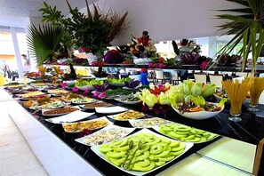 Petit déjeuner buffet