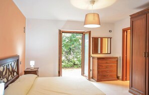 4 bedrooms, free WiFi