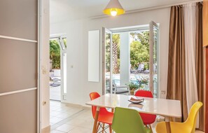 Dining - Nice apartment in Makarska (Makarska)