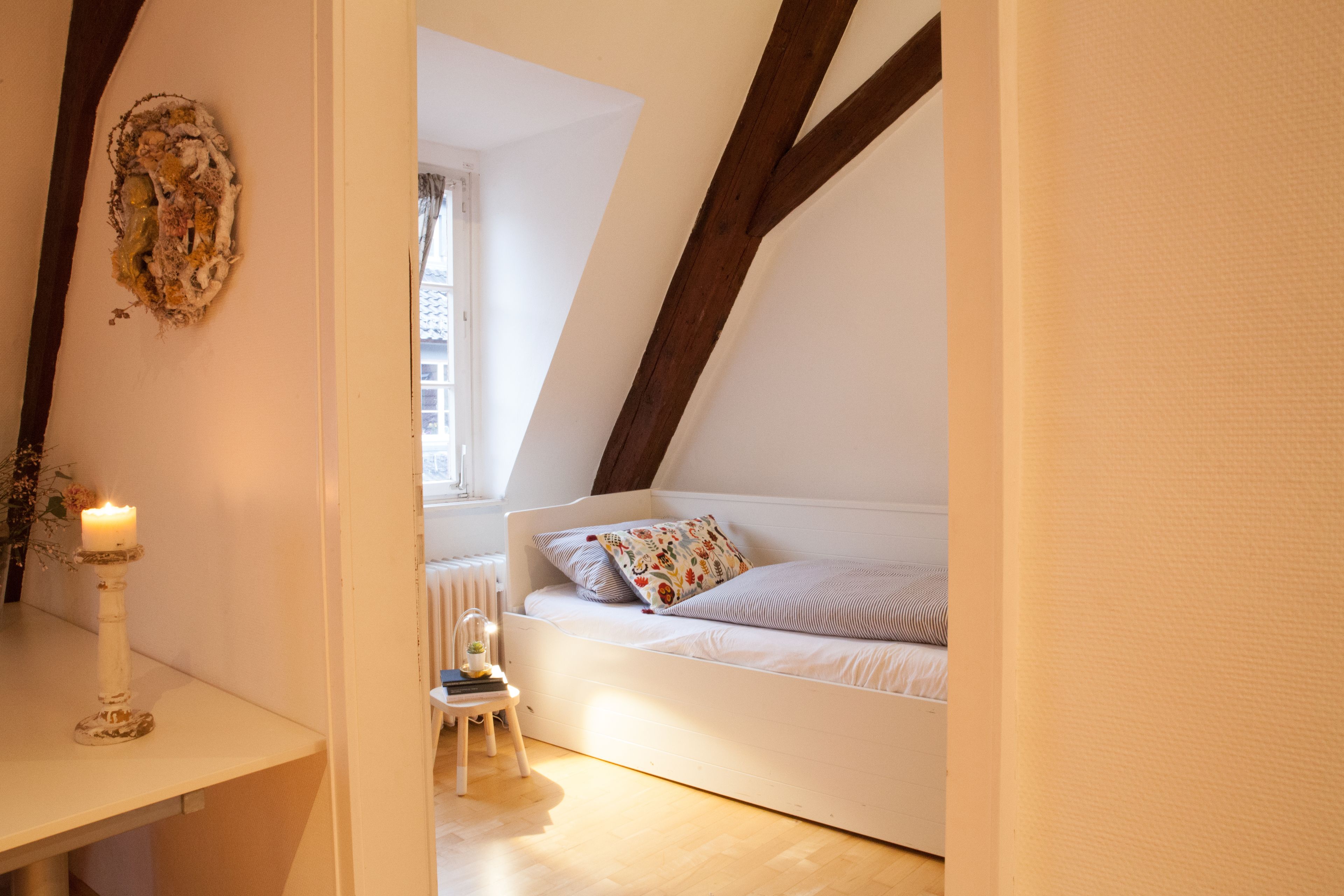 家庭公寓 | 布置獨特、書桌、熨斗/熨衣板、折疊床/加床