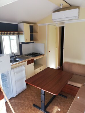 Mobile Home (4 Pax) | Living area
