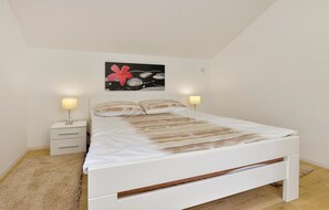 4 habitaciones, cuna de viaje, wifi gratis y ropa de cama 