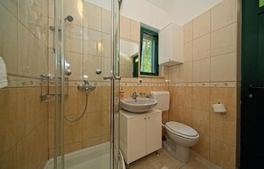 Shower - Stunning home in Postira with WiFi (Postira)