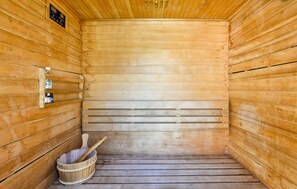 Sauna - Pet friendly home in Ivanska with sauna (Ivanska)