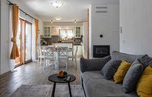 Smart-TV, Tischtennisplatte