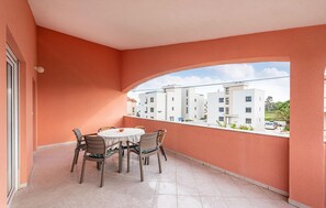 Outdoor dining - 2 bedroom cozy apartment in Vir (Vir)