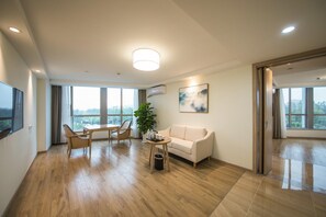 In-room safe, desk, blackout curtains, free WiFi
