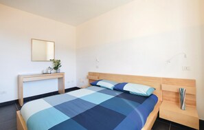 2 Schlafzimmer, Reisekinderbett, kostenloses WLAN, Bettwäsche