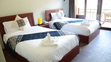 Deluxe Twin Room, 2 Twin Beds | Room amenity