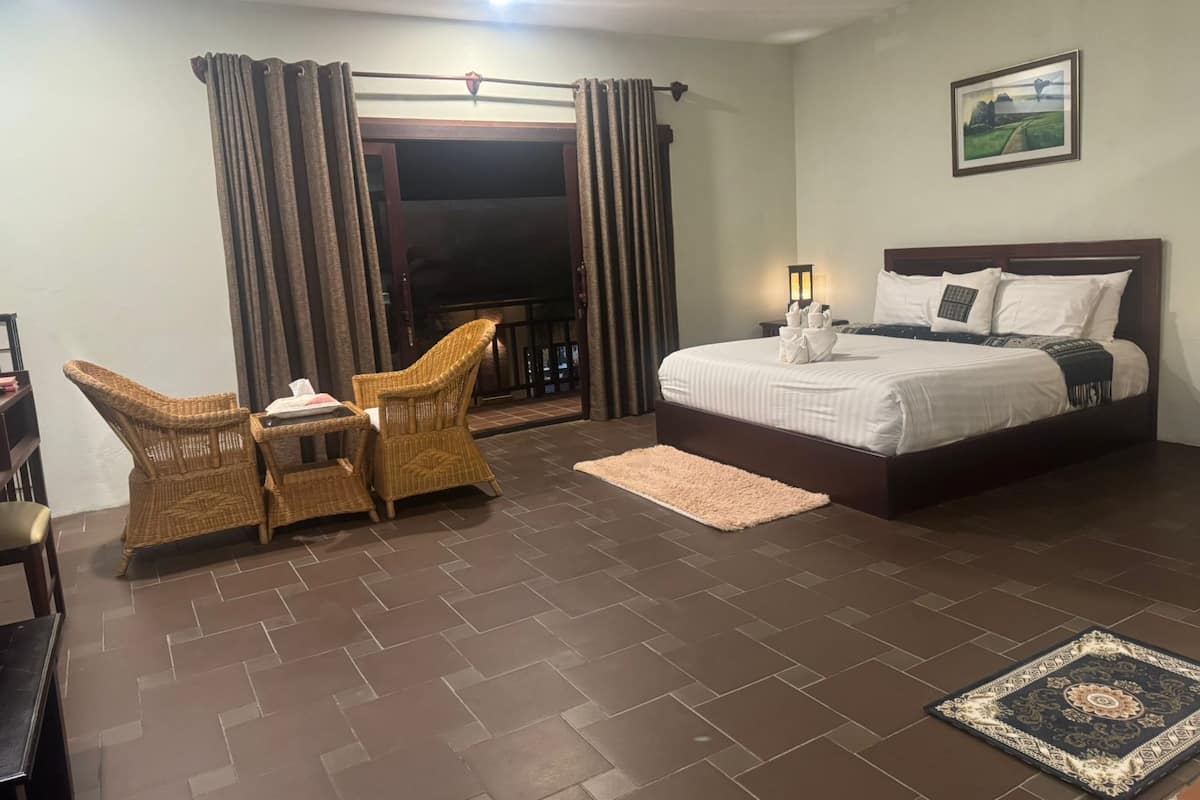 Superior Double Room, 1 King Bed | Premium bedding, down comforters, memory foam beds, minibar