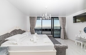 7 Schlafzimmer, Zimmersafe, Reisekinderbett, kostenloses WLAN