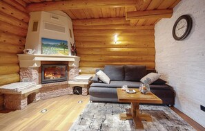 Smart TV, fireplace, foosball, table tennis
