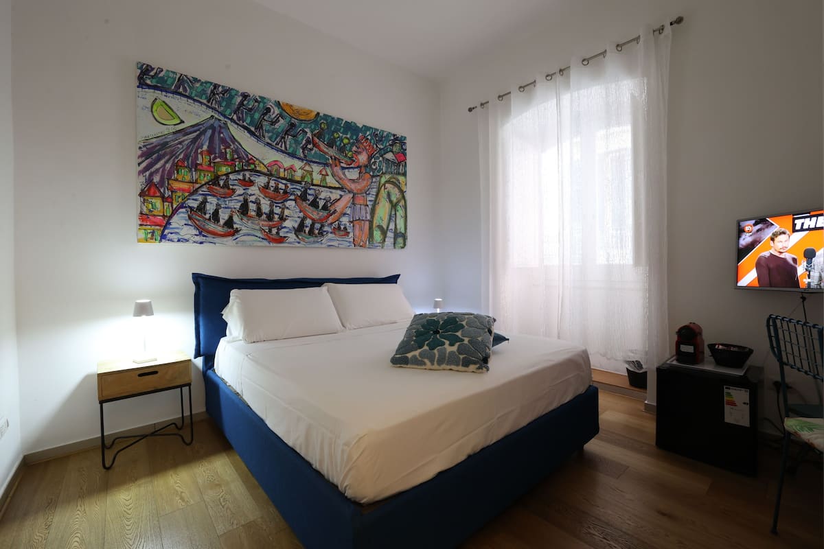 Economy-Doppelzimmer, 1 Queen-Bett, eigenes Bad (external) | Italienische BettbezĂŒge von Frette, hochwertige Bettwaren