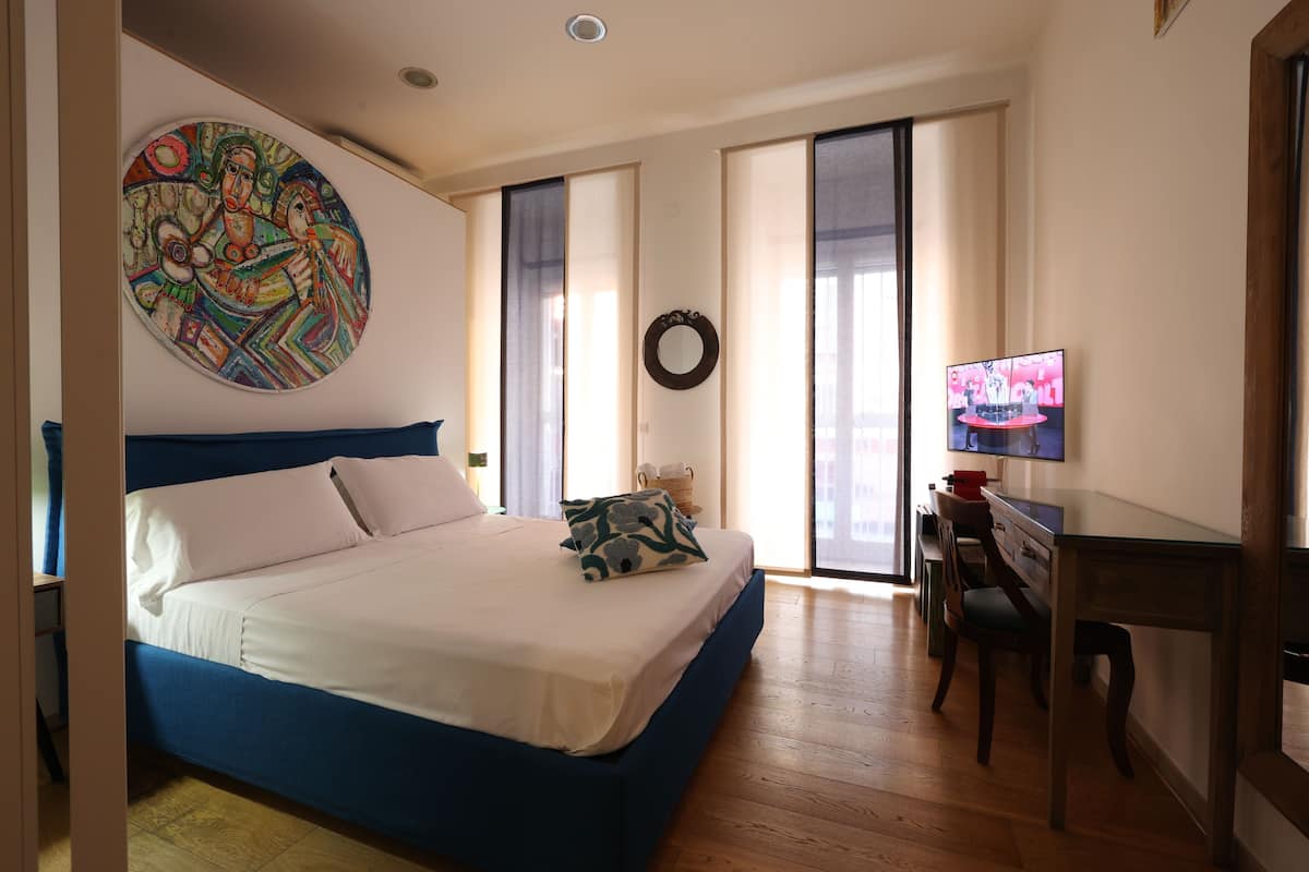 Deluxe-Doppelzimmer, 1 Queen-Bett, eigenes Bad | Italienische BettbezĂŒge von Frette, hochwertige Bettwaren