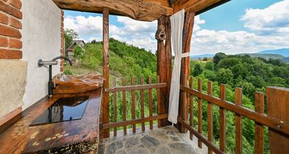 Nice home in Donja Voca