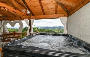Outdoor spa tub - 2 bedroom stunning home in Donja Voca (Donja Voca)