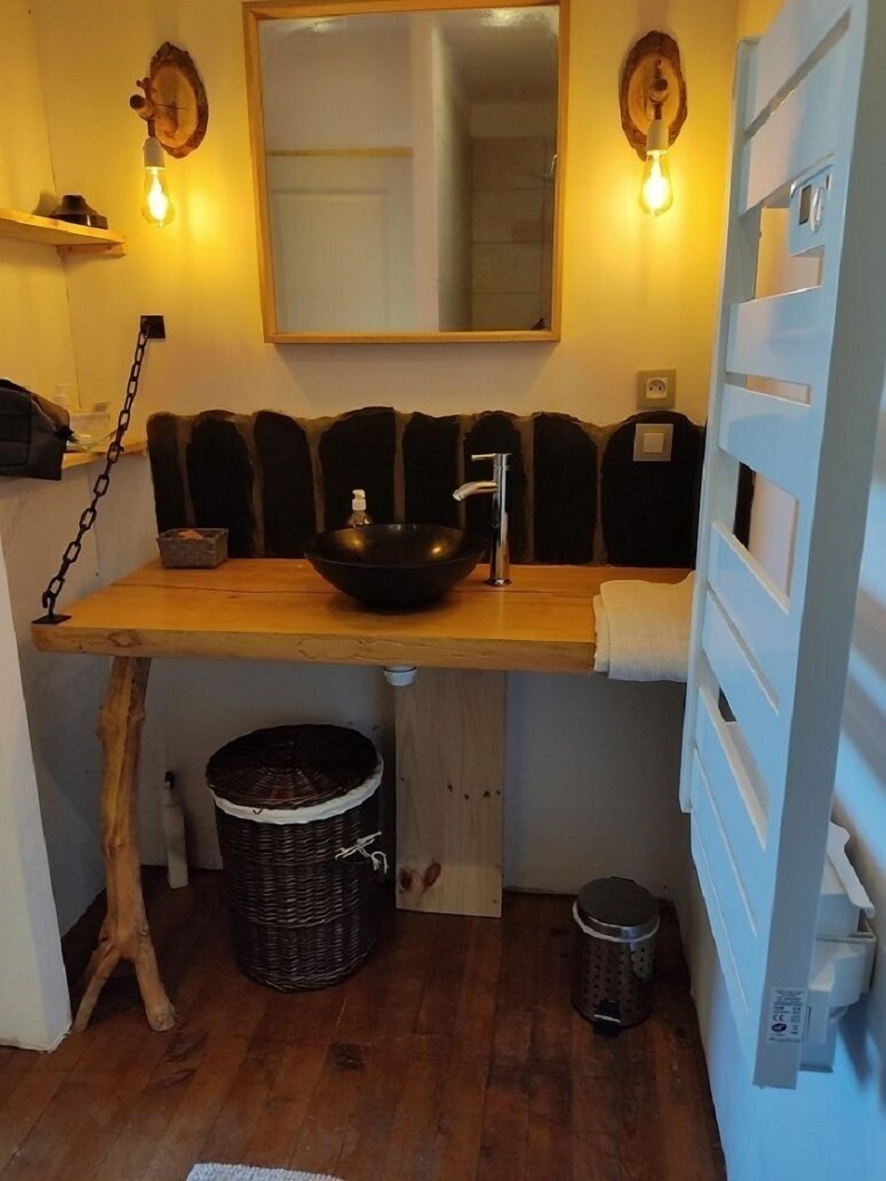 Small house in the heart of Auvergne