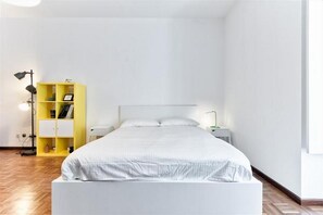 Studio, 1 Bedroom | 1 bedroom, desk, iron/ironing board, free WiFi - Torino Porta Nuova Studio (Turin)