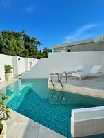 Laguna with Pool Access | Minibar, in-room safe, blackout drapes, iron/ironing board