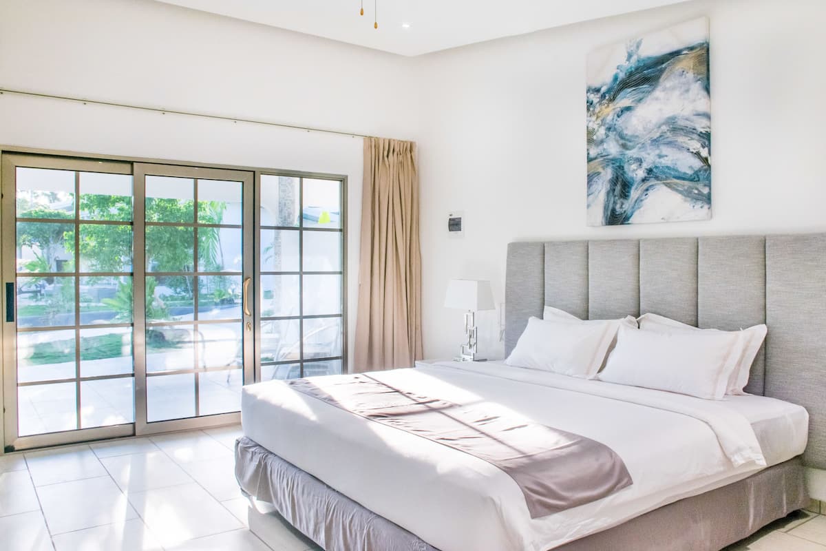 1 bedroom, minibar, in-room safe, blackout curtains