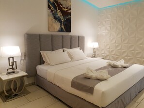 Laguna with Pool Access | Minibar, in-room safe, blackout drapes, iron/ironing board - Marina Point Bay Resort (Panglao)