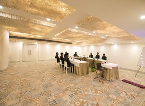 Meeting facility - Hotel Gallery 67 (Kolkata)