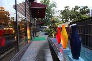 Arcade - Hotel Gallery 67 (Kolkata)