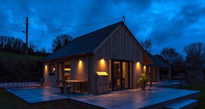 Sunnybrook - klimaneutrales Haus mit neuem Premium-Holzfeuer-Whirlpool (Shaldon)