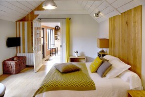 Doppelzimmer | Hochwertige Bettwaren, Betten mit Memory-Foam-Matratzen