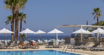 Leonardo Crystal Cove & Spa by the sea - Adults Only