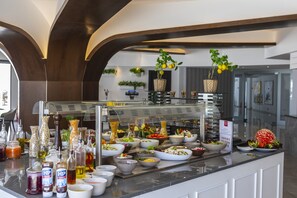 Bao gồm bữa sáng buffet hàng ngày 