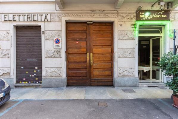 Entrée de l’hébergement