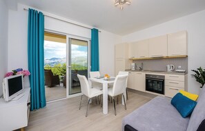 TV - Amazing apartment in Cavtat with WiFi (Cavtat)
