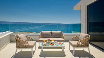 1 makuuhuone, minibaari, tallelokero huoneessa, työpöytä