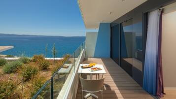 Kahden hengen superior-huone (yksi tai kaksi sänkyä), merinäköala | Näkymä parvekkeelta