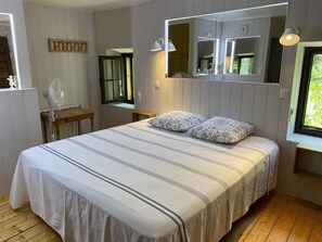 3 Schlafzimmer, Bügeleisen/Bügelbrett, Reisekinderbett, WLAN