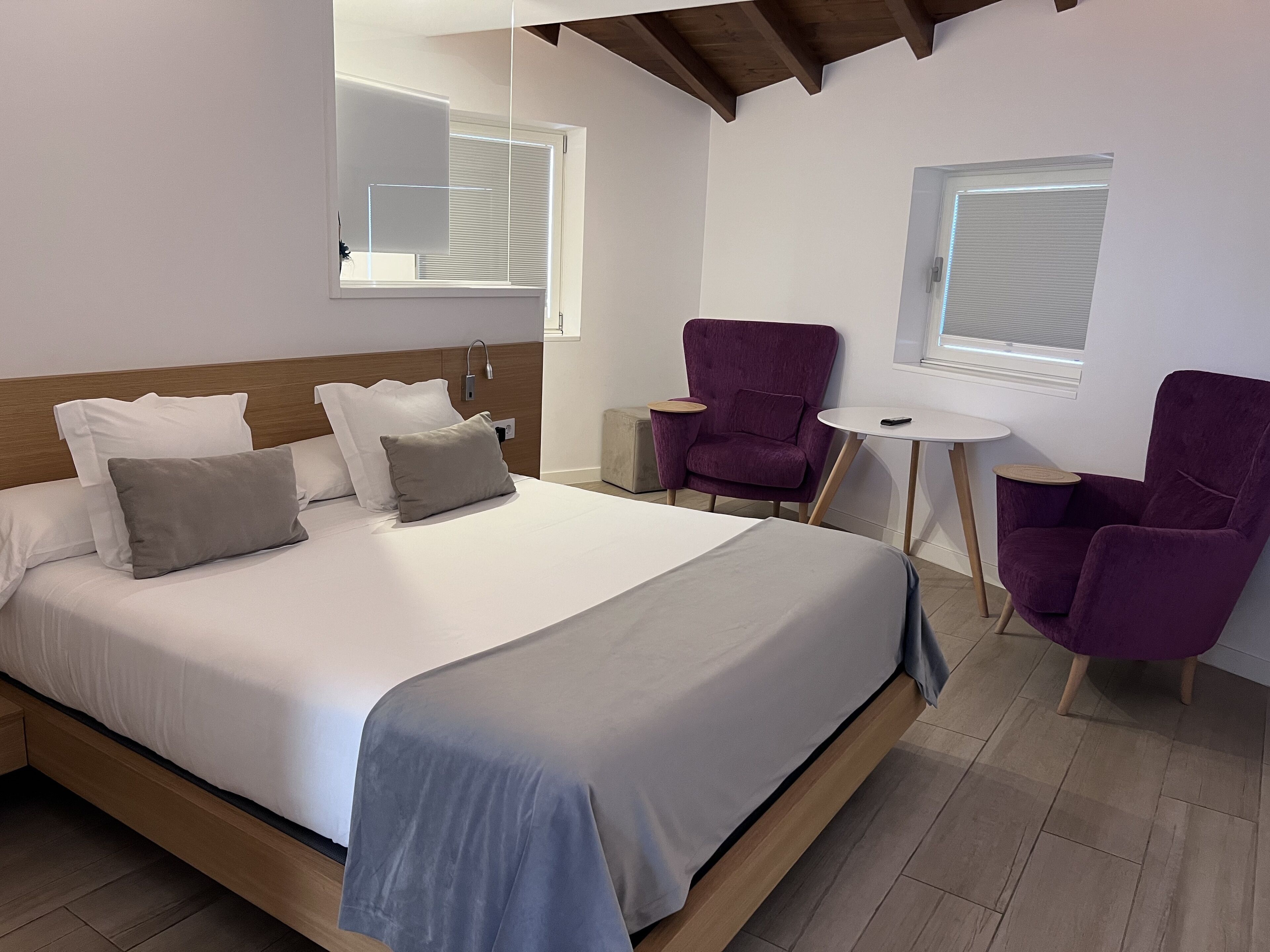 standard double room | 1 bedroom, premium bedding, memory-foam beds, minibar