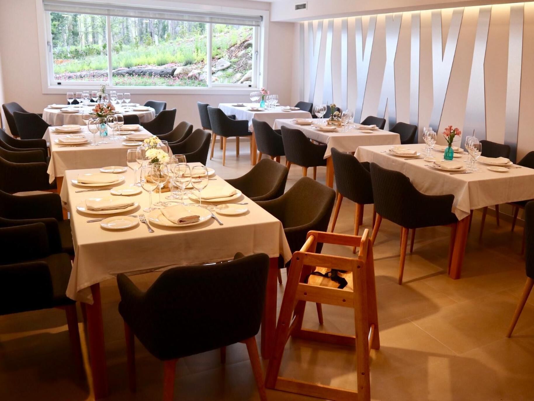 breakfast, lunch, dinner served; local cuisine