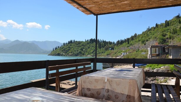 Breakfast area - Etno Apartmani Konoba Starcevo (Virpazar)