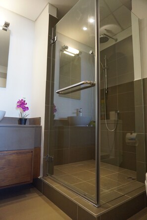 Luxury Penthouse | Bathroom shower - Azuri Penthouse (Roches Noires)