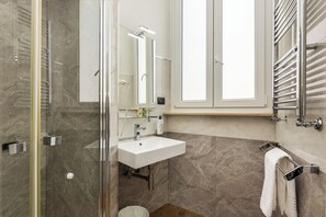 Superior Single Room, 1 Large Single Bed, Non Smoking, City View (Small) - Seven (Rome)