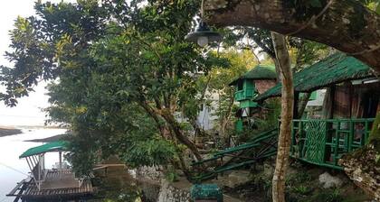 Nature Green Forest Resort