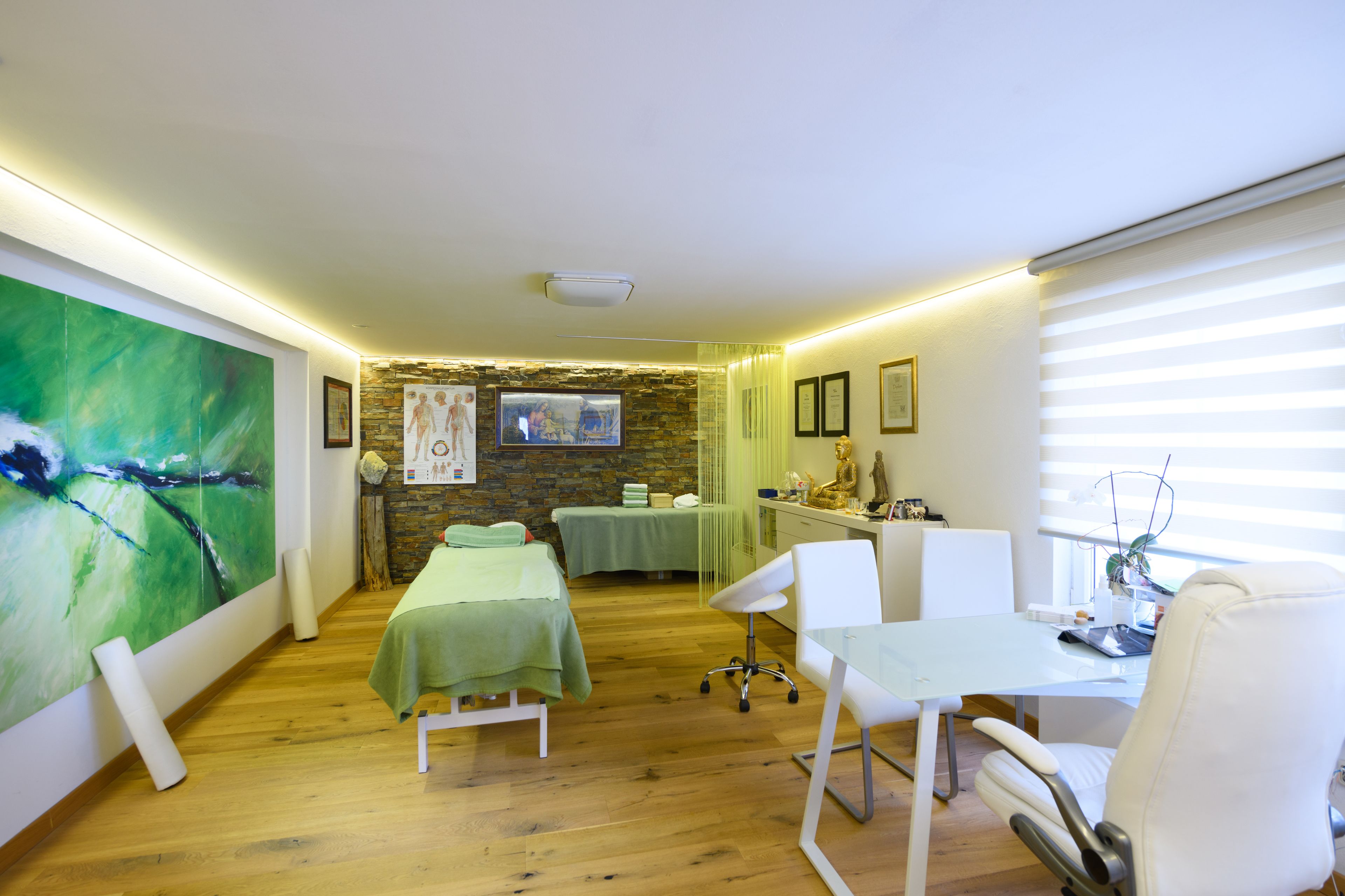 Sauna, body treatments, 3 treatment rooms