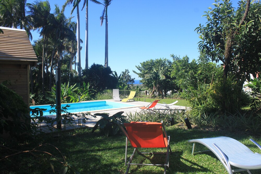 Maison d'hôtes- Poivre et citronnelle - île de la Réunion - by null